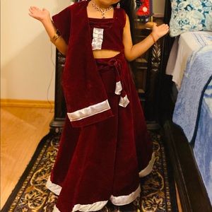 Indian party dress for age 6-8. It’s very pretty. My daughter only wear for hour